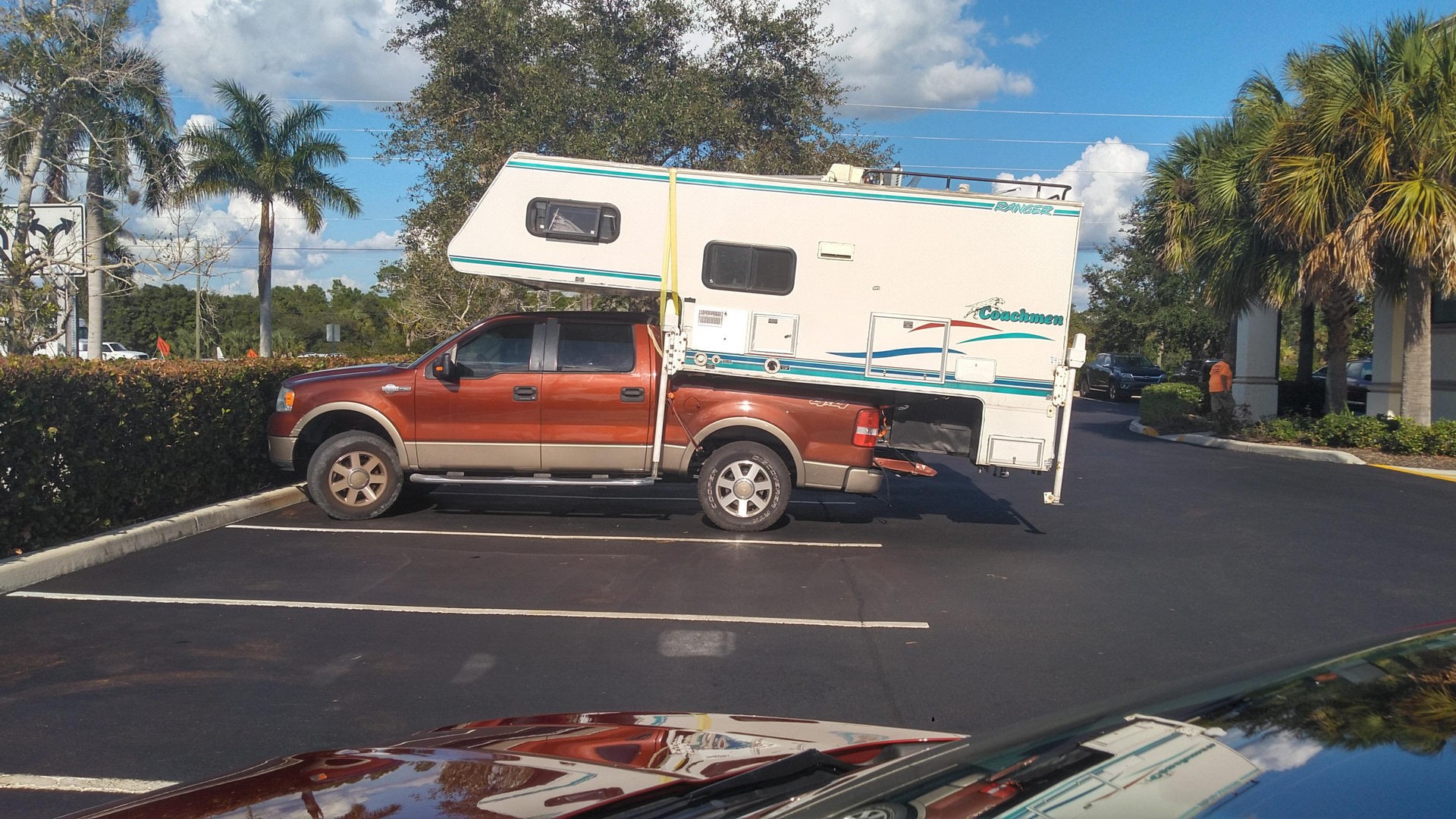 bent-janky-ford-f-150-camper-has-been-defying-physics-for-years-in-florida_2.jpg