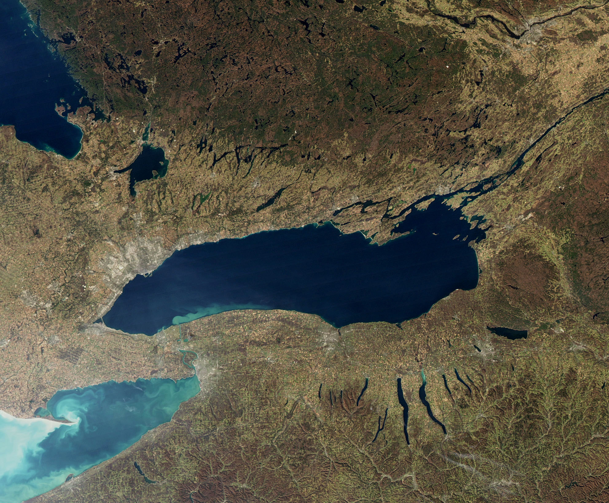 Satellite_image_of_Lake_Ontario_-_November_2009_(cropped).jpg