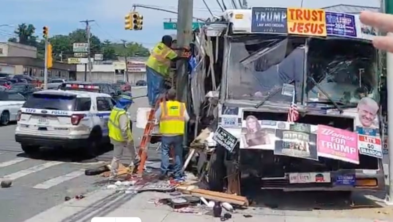 trump bus.jpg