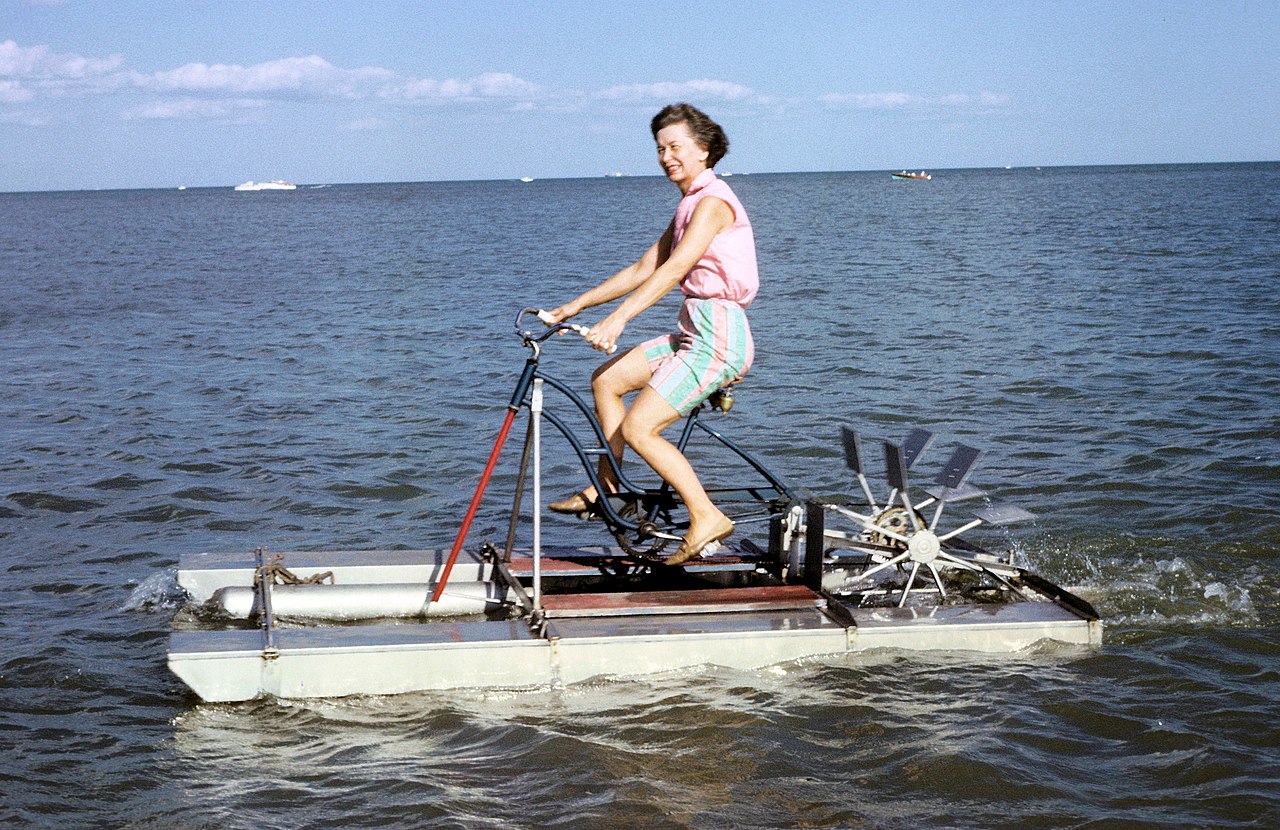 Waterbike_on_Lake_St._Clair_(1963).jpg