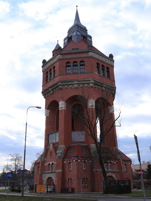 Wroclaw tower.jpg