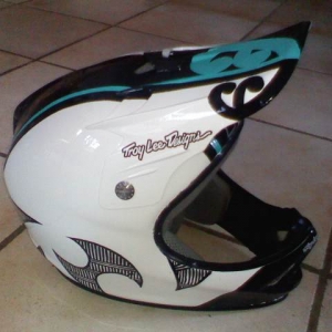 helmet side2
