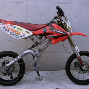 KDH MINIMOTO 001