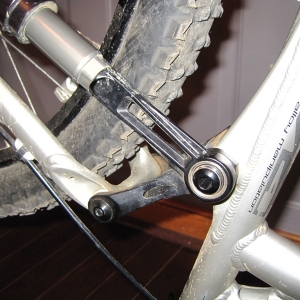 Main pivot, bolt side