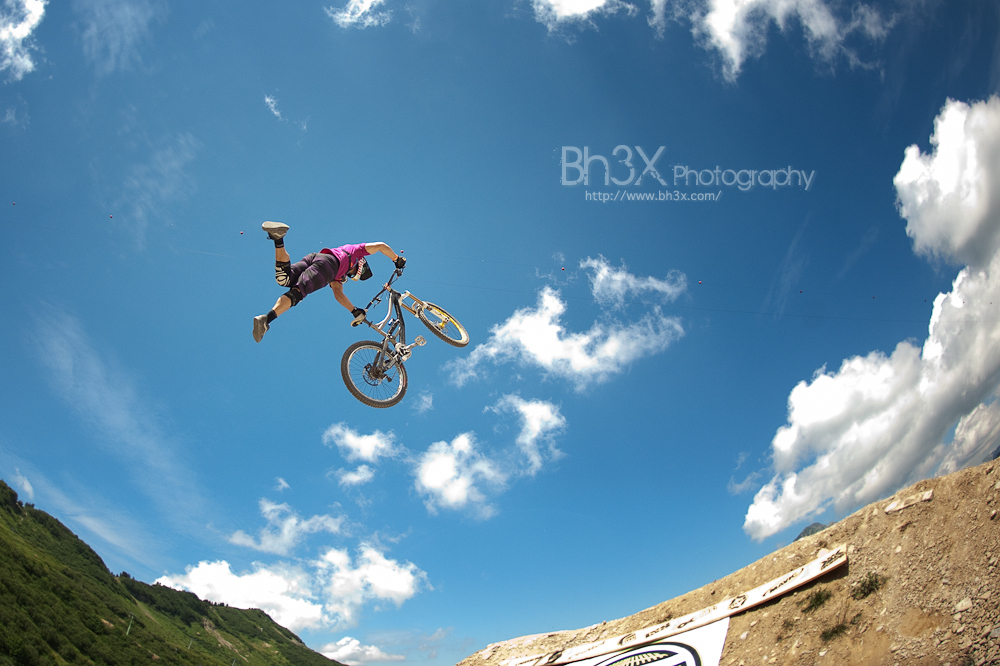 Rider: Darren Berrecloth
Contest: Mountain Style 2011 
Spot: Chatel, France